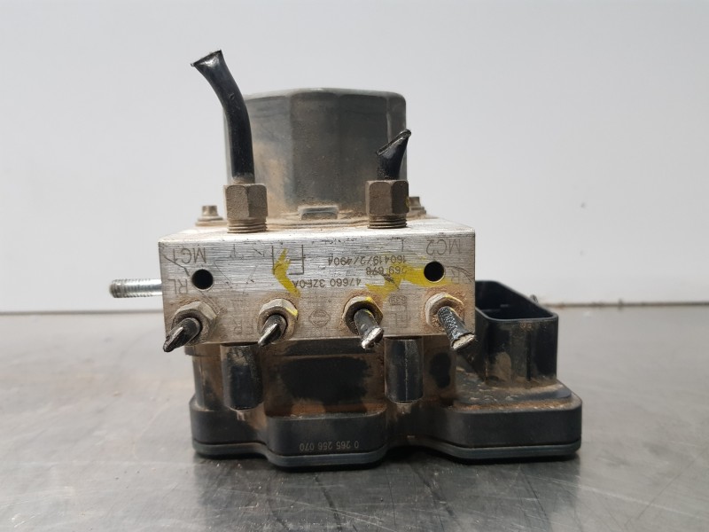 Recambio de abs para nissan pulsar (c13) fastback referencia OEM IAM 476603ZF2A  