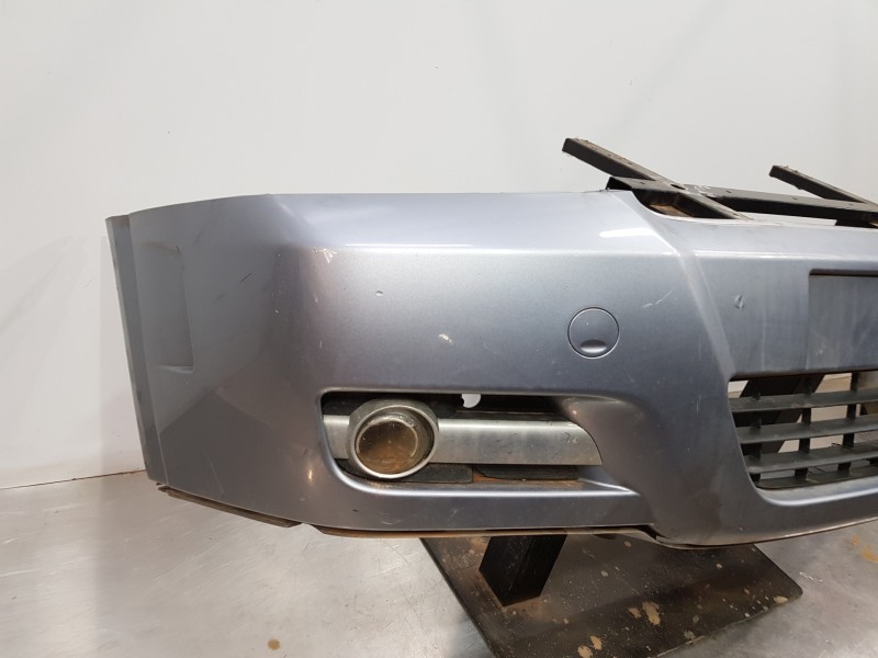 Recambio de paragolpes delantero para opel signum hatchback referencia OEM IAM 13100582  