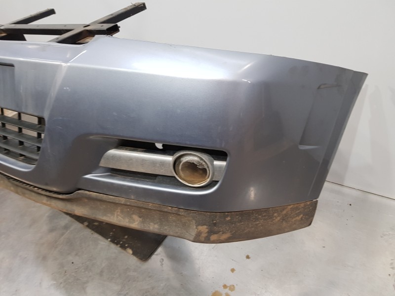 Recambio de paragolpes delantero para opel signum hatchback referencia OEM IAM 13100582  