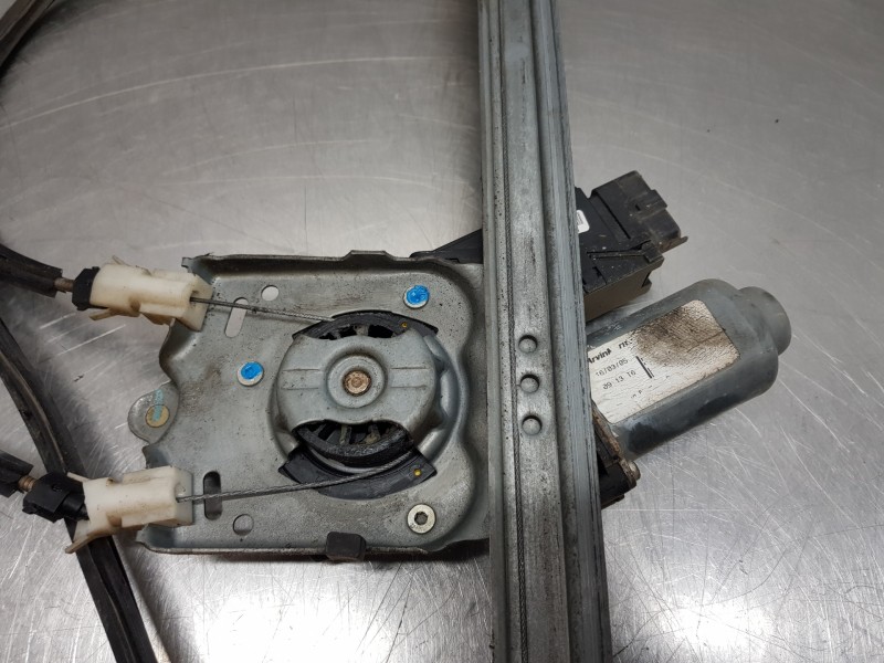 Recambio de elevalunas delantero izquierdo para renault espace iv (jk0) dynamique referencia OEM IAM 8200424423  