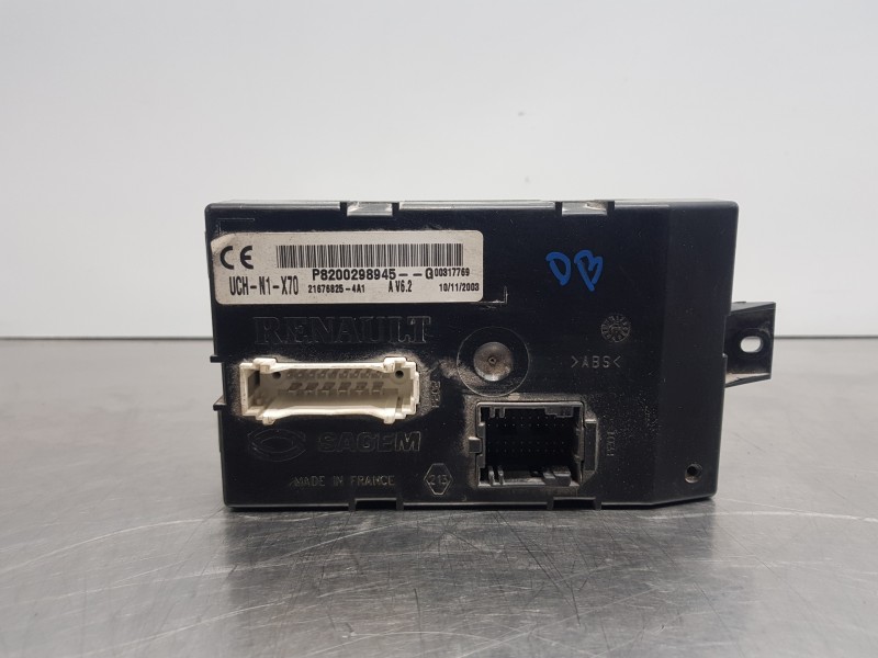 Recambio de modulo confort para renault master ii phase 2 caja cerrada furgón referencia OEM IAM 8200298945  