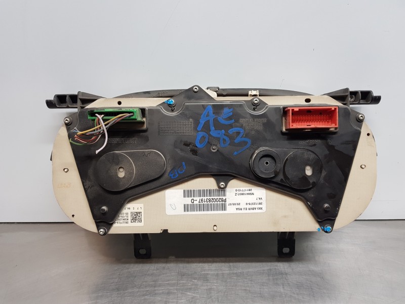 Recambio de cuadro instrumentos para nissan primastar (x..) furgón referencia OEM IAM 8200283197  