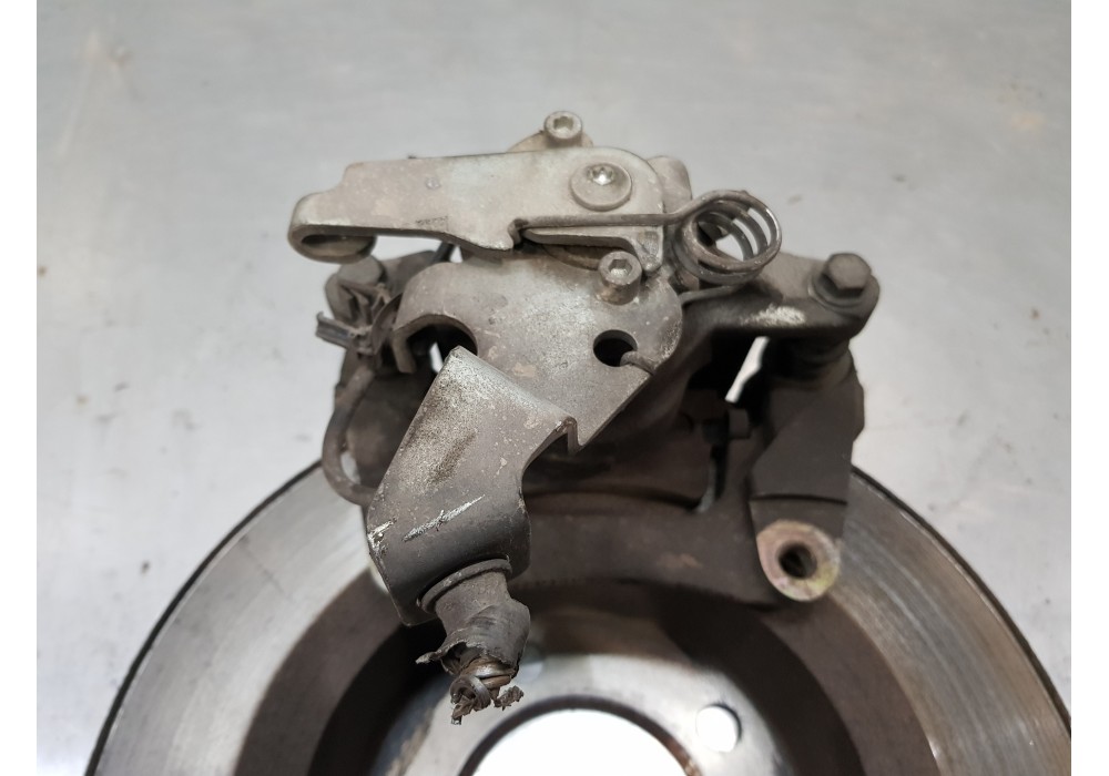 Recambio de pinza freno trasera derecha para renault master ii phase 2 caja cerrada furgón referencia OEM IAM 7701208037  