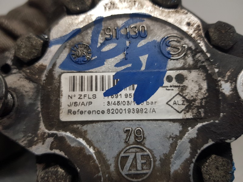 Recambio de bomba direccion para renault master ii phase 2 caja cerrada furgón referencia OEM IAM 8200193992  