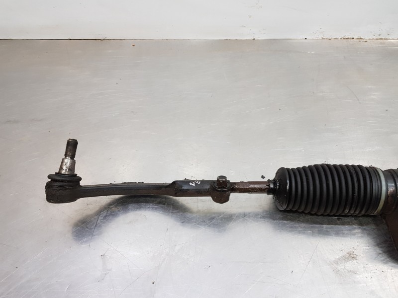 Recambio de cremallera direccion para renault master ii phase 2 caja cerrada furgón referencia OEM IAM 8200893573  