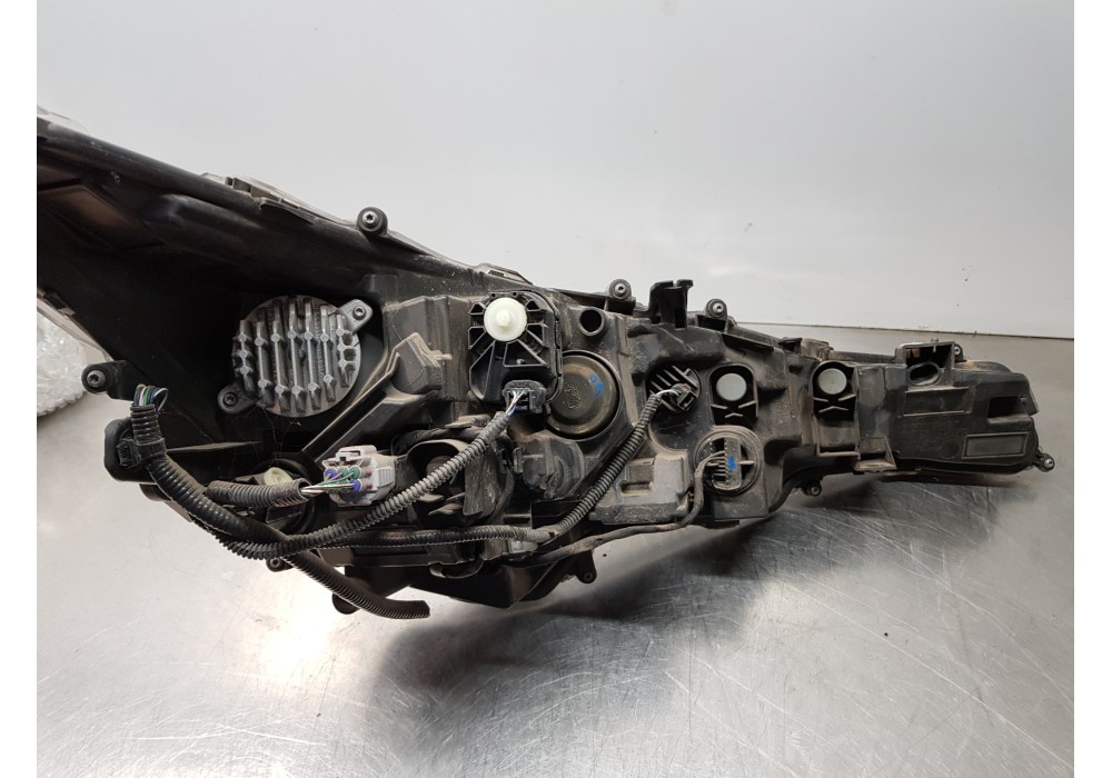Recambio de faro izquierdo para toyota corolla touring sports (e21) hybrid referencia OEM IAM 8117002S70  