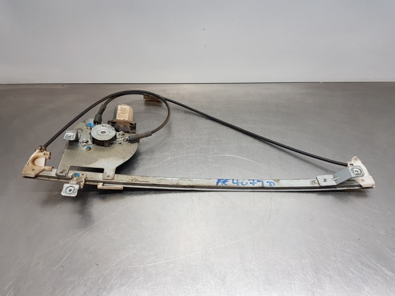 Recambio de elevalunas trasero derecho para renault espace iv (jk0) dynamique referencia OEM IAM 8200017910  