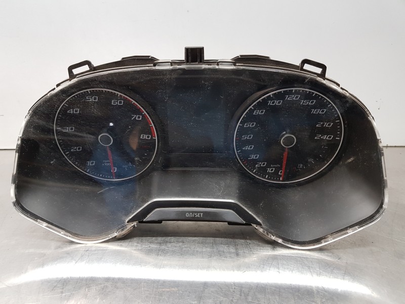 Recambio de cuadro instrumentos para seat ibiza (kj1) style referencia OEM IAM 6F0920740A  
