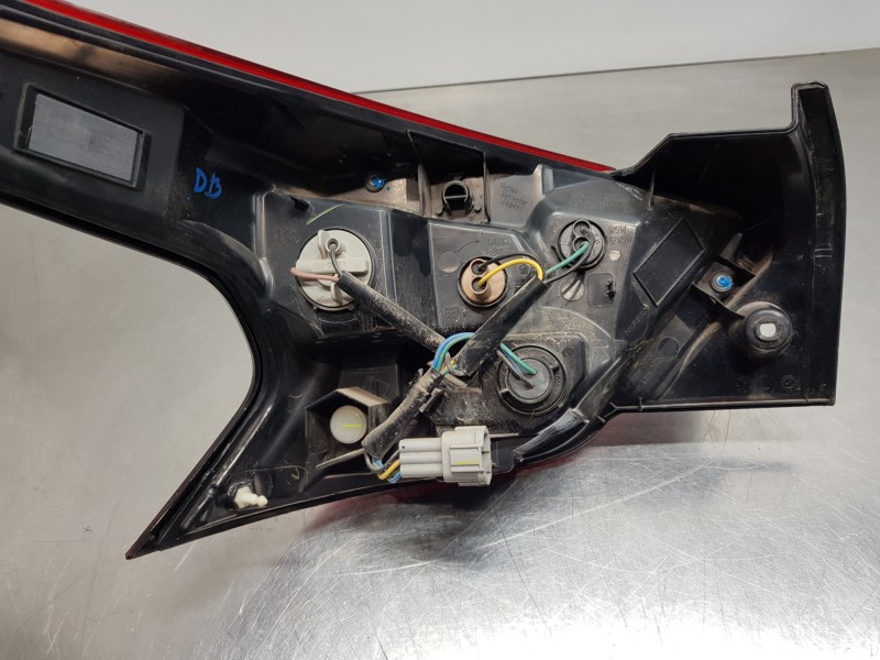 Recambio de piloto trasero derecho para nissan micra v (k14) acenta referencia OEM IAM 265505FA0A  