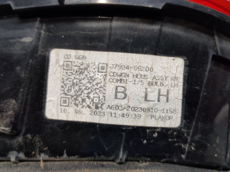 Recambio de piloto trasero izquierdo interior para kia ceed sportswagon hybrid referencia OEM IAM 92403J7100  