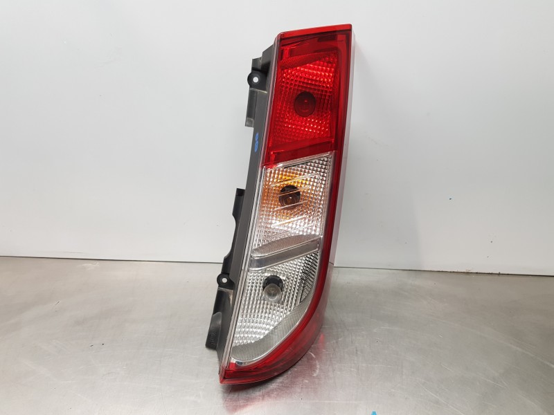 Recambio de piloto trasero derecho para dacia dokker acces referencia OEM IAM 265509604R  