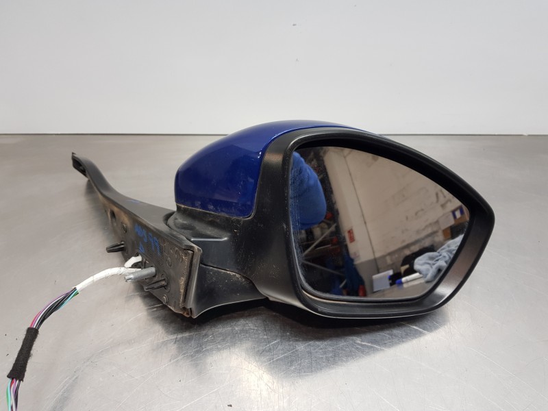 Recambio de retrovisor derecho para peugeot 2008 (p1) pure tech referencia OEM IAM 1611240780  