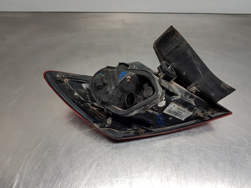 Recambio de piloto trasero derecho para seat leon (5f1) style referencia OEM IAM 5F0945096D  