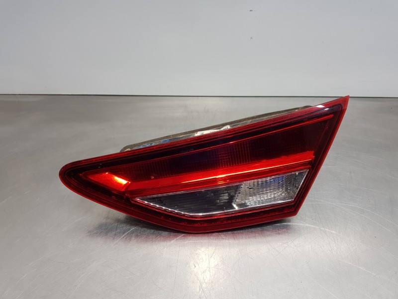 Recambio de piloto trasero derecho interior para seat leon (5f1) style referencia OEM IAM 5F0945094J  