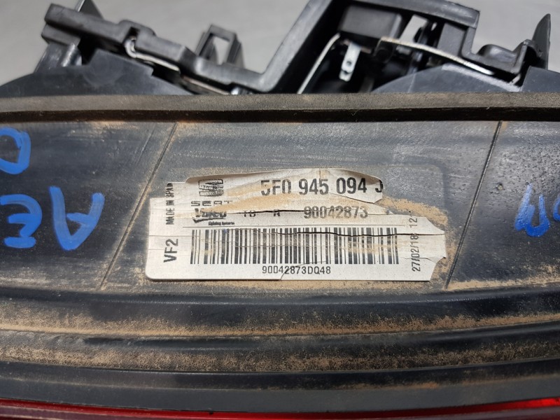 Recambio de piloto trasero derecho interior para seat leon (5f1) style referencia OEM IAM 5F0945094J  