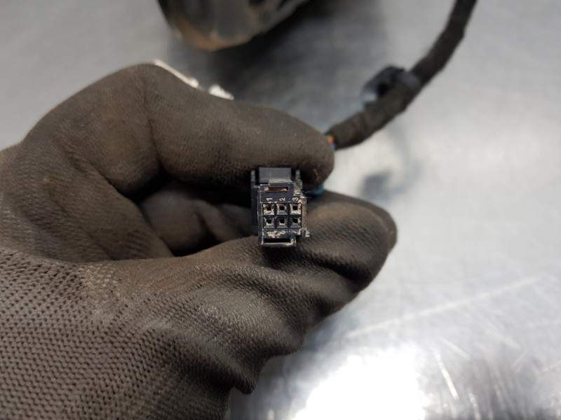 Recambio de retrovisor derecho para citroen c4 cactus bluehdi referencia OEM IAM 98310250XT  