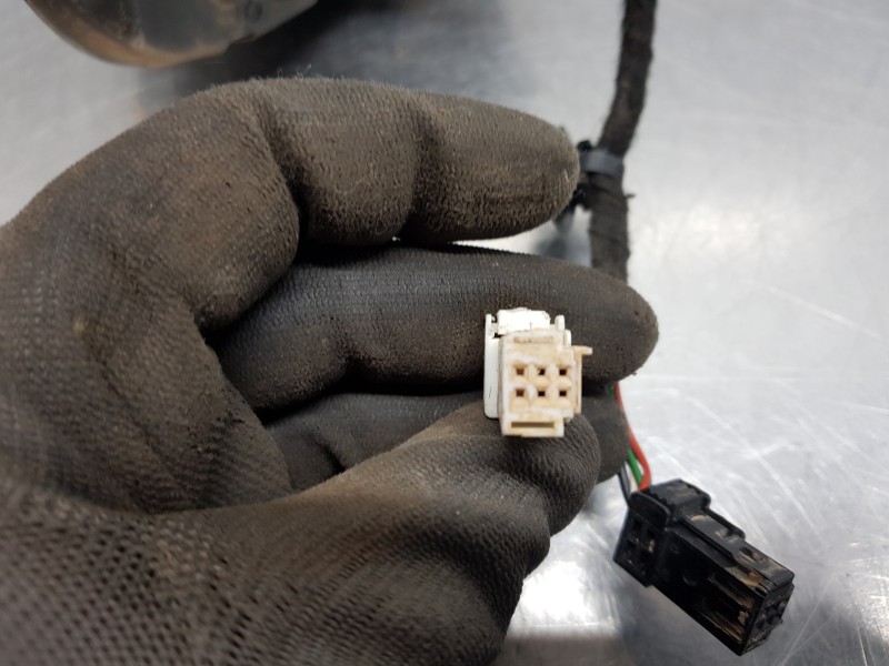 Recambio de retrovisor derecho para citroen c4 cactus bluehdi referencia OEM IAM 98310250XT  