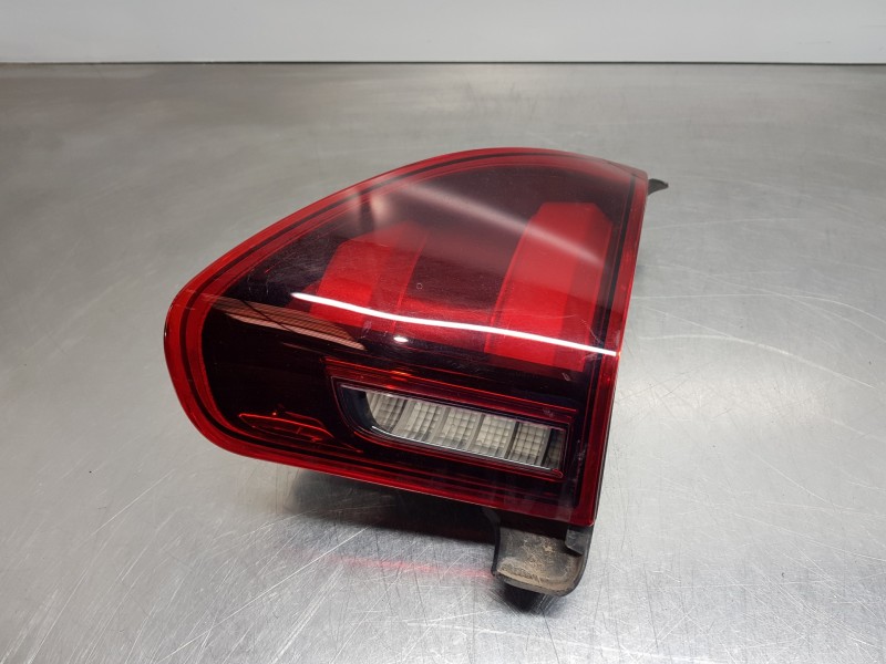 Recambio de piloto trasero derecho interior para peugeot 2008 (p1) pure tech referencia OEM IAM 9814757280  