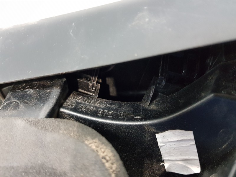 Recambio de piloto trasero derecho interior para peugeot 2008 (p1) pure tech referencia OEM IAM 9814757280  