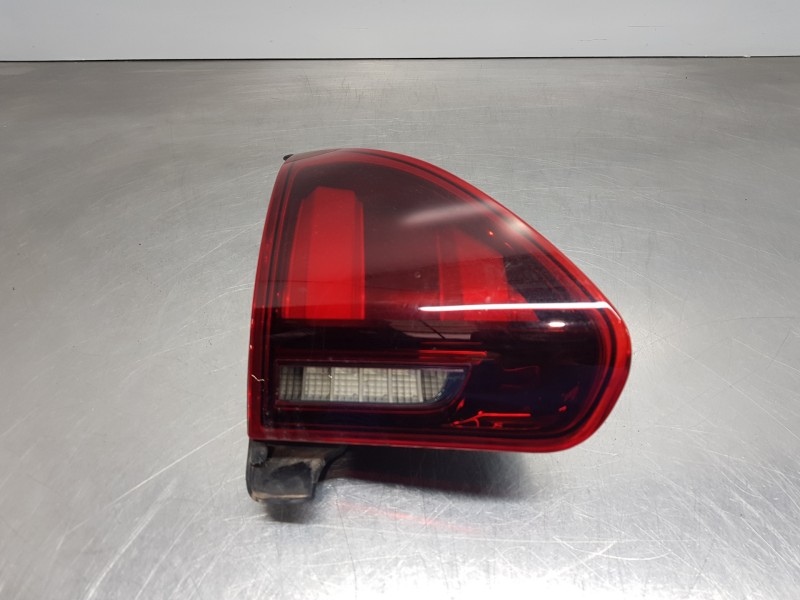 Recambio de piloto trasero izquierdo interior para peugeot 2008 (p1) pure tech referencia OEM IAM 9814758480  