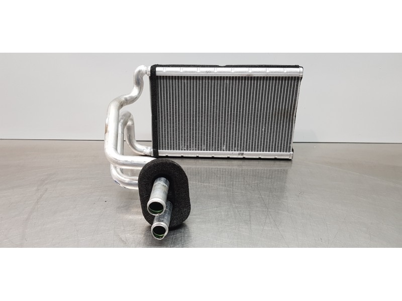 Recambio de radiador calefaccion / aire acondicionado para hyundai tucson hybrid referencia OEM IAM 97138N7000  