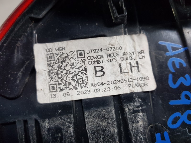 Recambio de piloto trasero izquierdo para kia ceed sportswagon hybrid referencia OEM IAM 92401J7100  