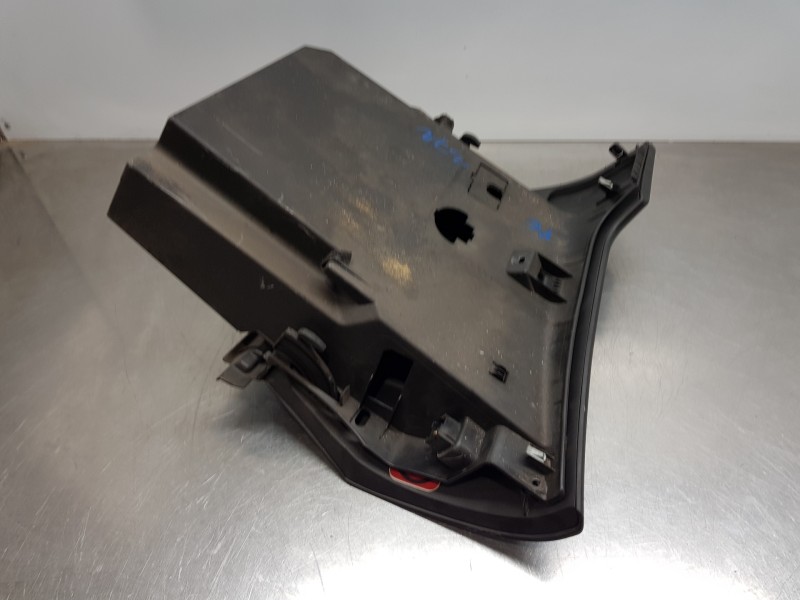 Recambio de guantera para peugeot 207 urban referencia OEM IAM 8218WG  