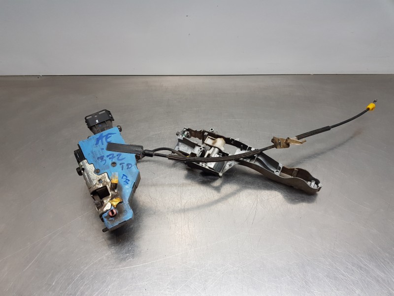 Recambio de cerradura puerta trasera derecha para peugeot 207 urban referencia OEM IAM 9138H8  