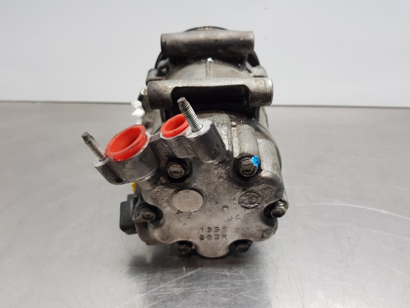 Recambio de compresor aire acondicionado para peugeot 207 urban referencia OEM IAM 9659875780  
