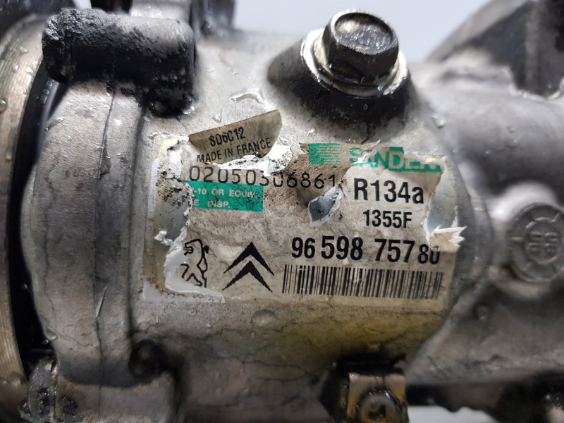 Recambio de compresor aire acondicionado para peugeot 207 urban referencia OEM IAM 9659875780  