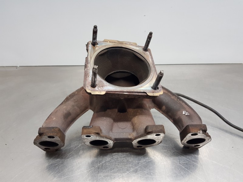 Recambio de colector escape para peugeot 207 urban referencia OEM IAM 0341F9  