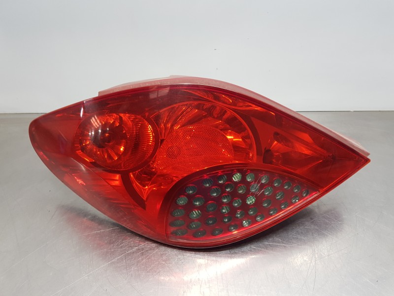 Recambio de piloto trasero izquierdo para peugeot 207 urban referencia OEM IAM 6350Y7  