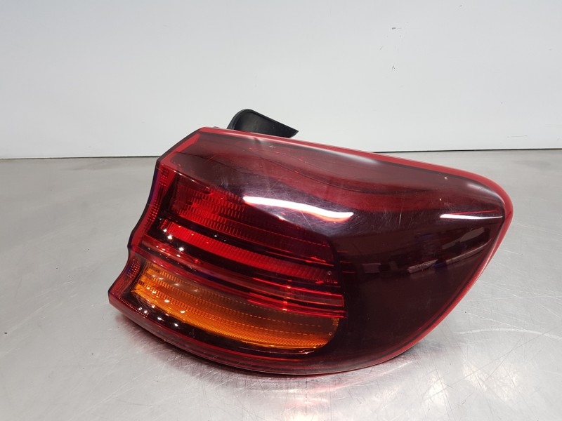 Recambio de piloto trasero derecho para kia ceed sportswagon hybrid referencia OEM IAM 92402J7100  