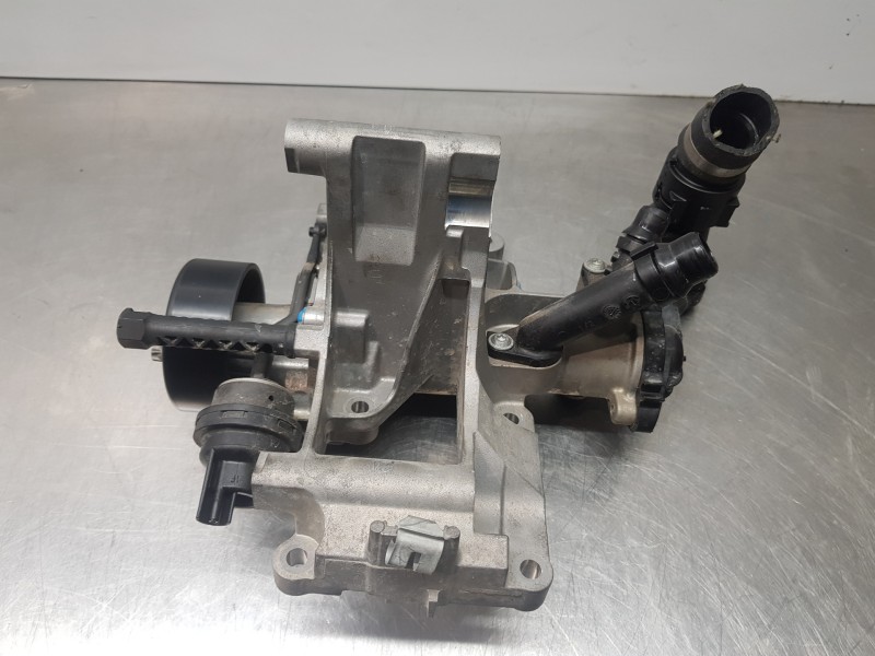 Recambio de bomba agua para bmw serie x3 (g01) xdrive20d referencia OEM IAM 11518593269  