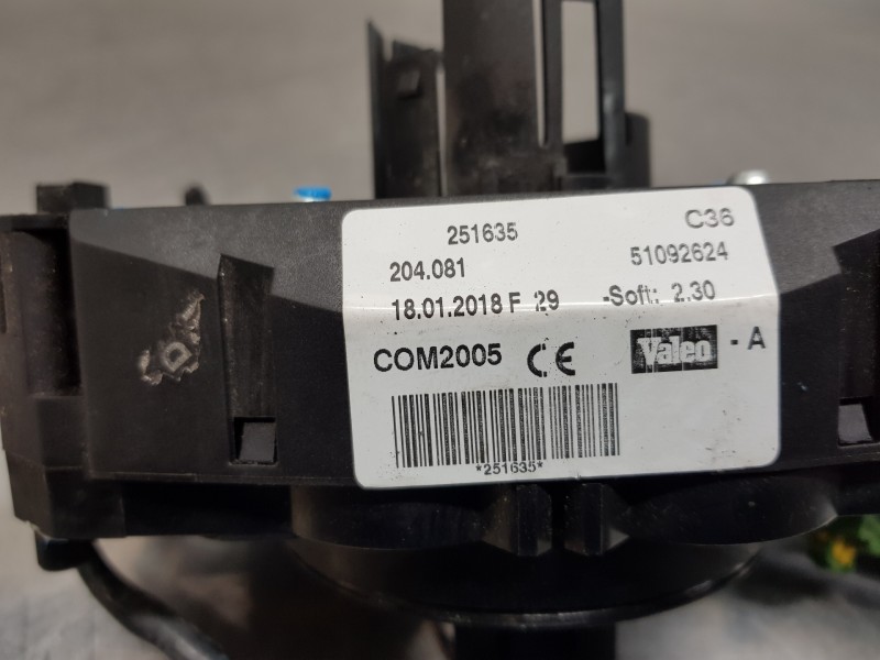 Recambio de mando multifuncion para peugeot 207 urban referencia OEM IAM 6242P3  