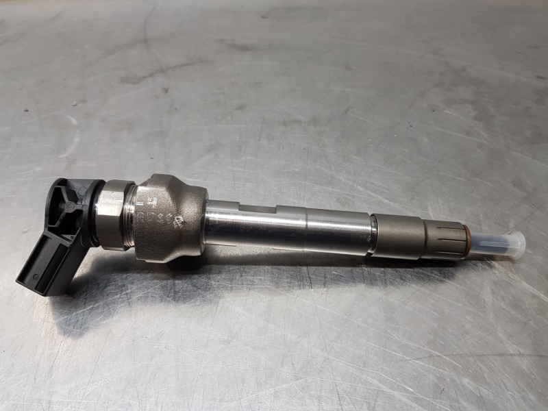 Recambio de inyector para bmw serie x3 (g01) xdrive20d referencia OEM IAM 0445111009  