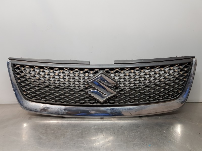 Recambio de rejilla delantera para suzuki grand vitara jb (jt) jlx referencia OEM IAM 7174165J0038B  