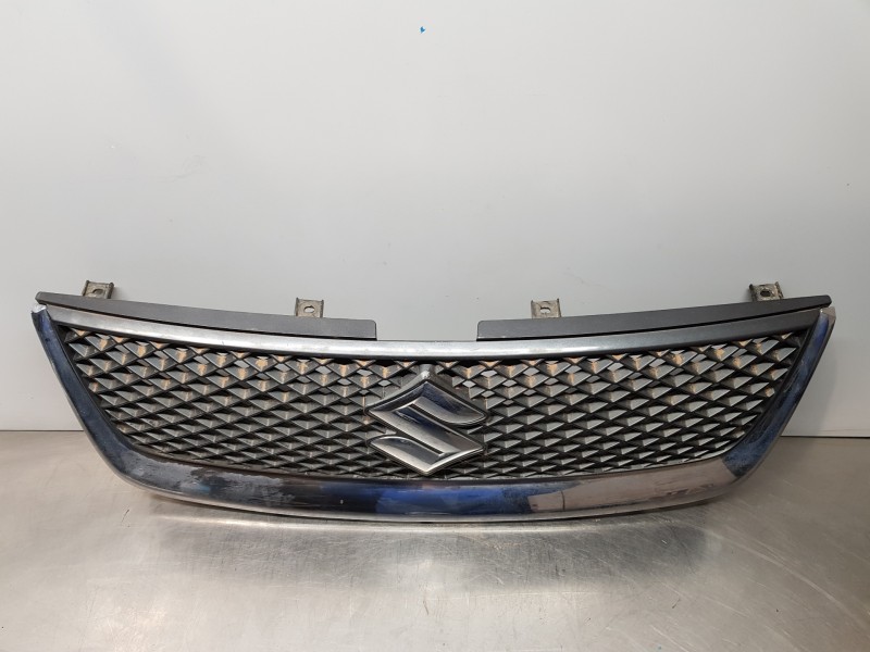 Recambio de rejilla delantera para suzuki grand vitara jb (jt) jlx referencia OEM IAM 7174165J0038B  
