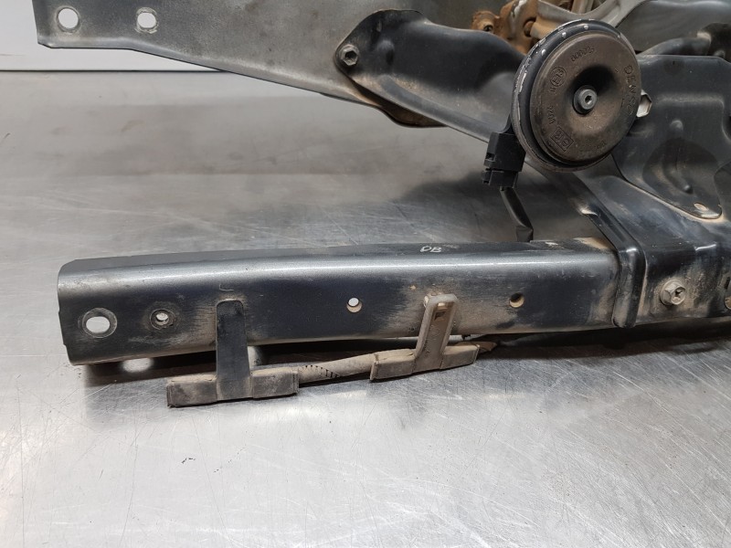 Recambio de panel frontal para suzuki grand vitara jb (jt) jlx referencia OEM IAM 5823065J00 5822065J00 