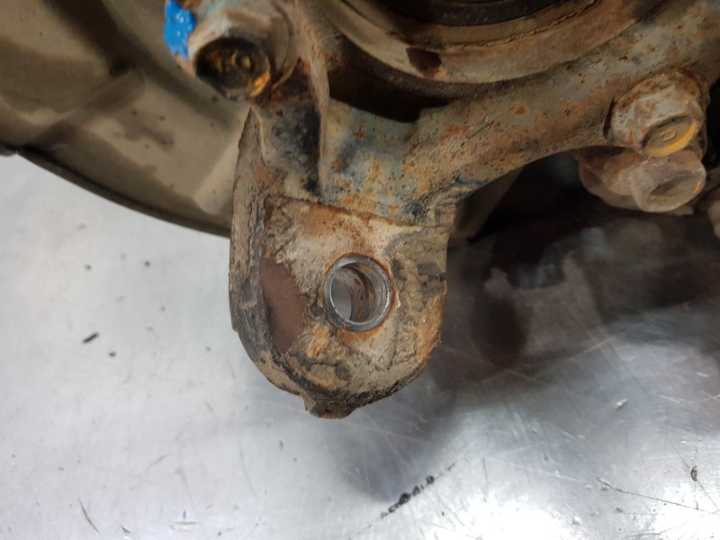 Recambio de mangueta delantera derecha para suzuki grand vitara jb (jt) jlx referencia OEM IAM 4511165J00  