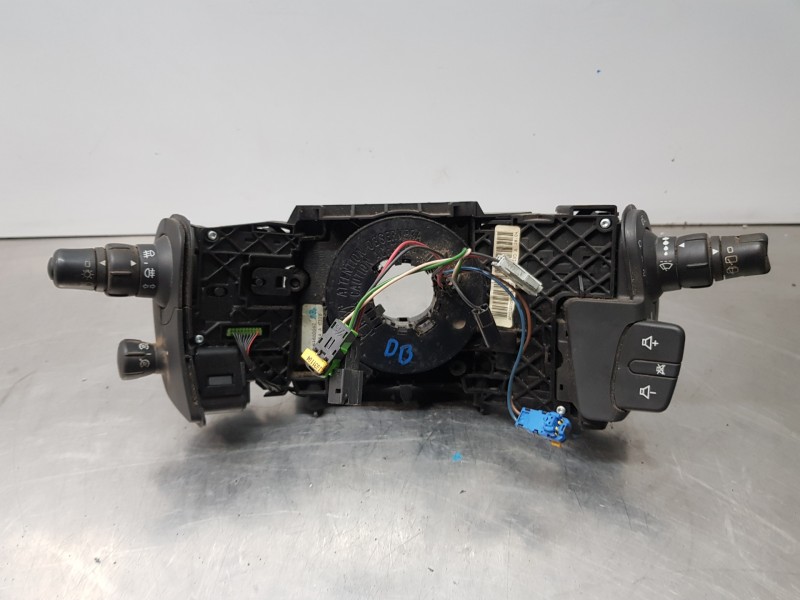 Recambio de mando multifuncion para renault scenic ii authentique referencia OEM IAM 7701060399 82001277280 