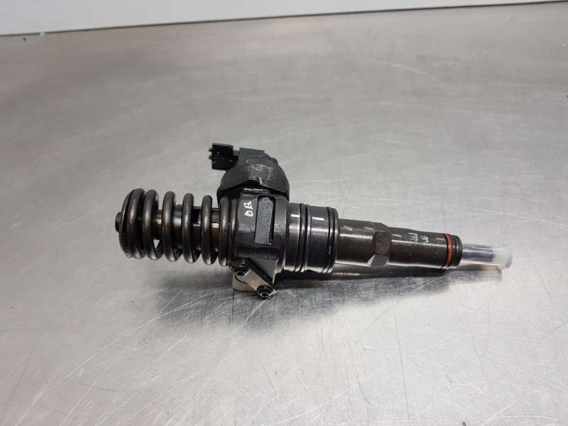 Recambio de inyector para volkswagen golf v berlina (1k1) highline referencia OEM IAM 0414720215  