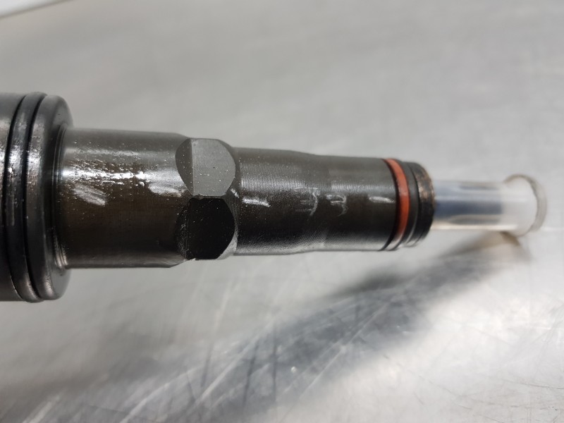 Recambio de inyector para volkswagen golf v berlina (1k1) highline referencia OEM IAM 0414720215  