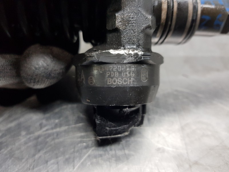 Recambio de inyector para volkswagen golf v berlina (1k1) highline referencia OEM IAM 0414720215  