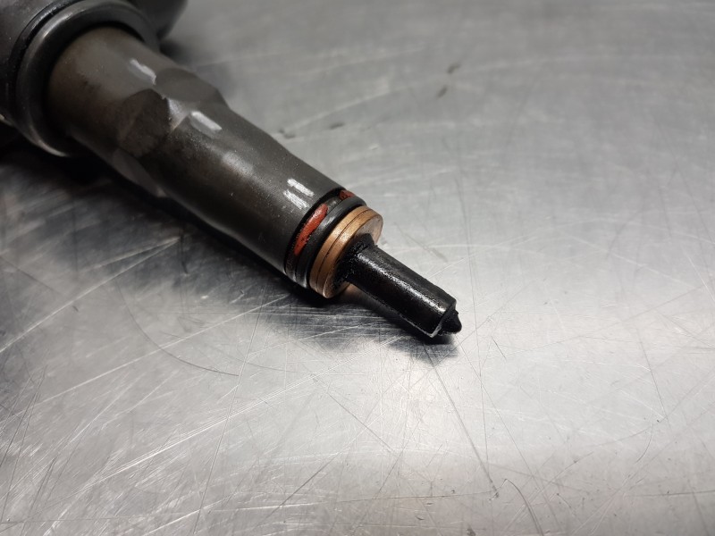 Recambio de inyector para volkswagen golf v berlina (1k1) highline referencia OEM IAM 0414720215  