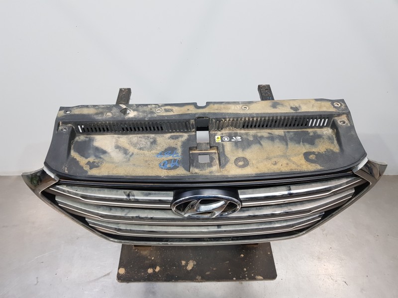 Recambio de rejilla delantera para hyundai tucson klass referencia OEM IAM 86350D7100 86342D7000 86300D7000