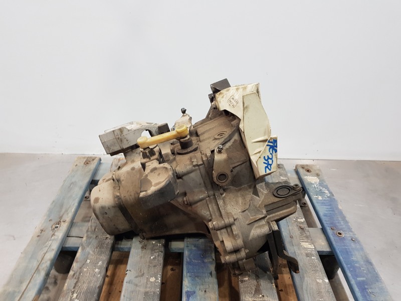 Recambio de caja cambios para peugeot 207 urban referencia OEM IAM 20CQ65  