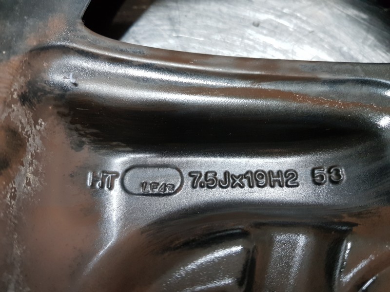 Recambio de llanta para hyundai tucson klass referencia OEM IAM 52910D7460  