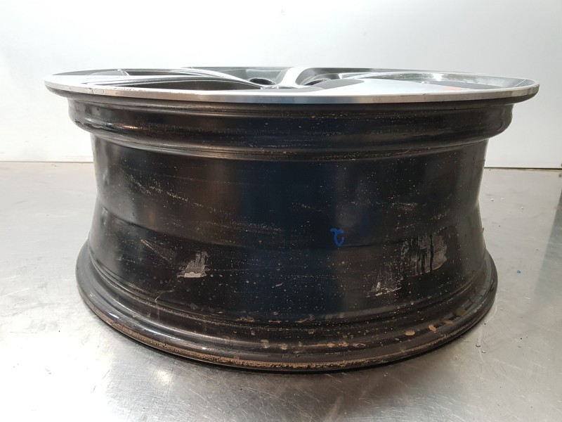 Recambio de llanta para hyundai tucson klass referencia OEM IAM 52910D7460  