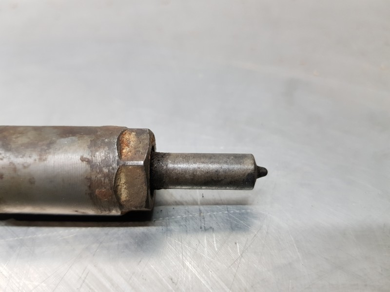 Recambio de inyector para peugeot 308 confort referencia OEM IAM 0445110311  